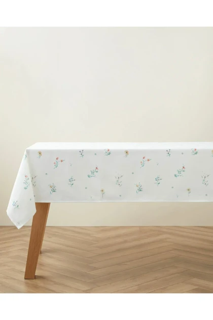 رومیزی English Home مدل Tiny Blooms پلی‌استر - چندرنگ