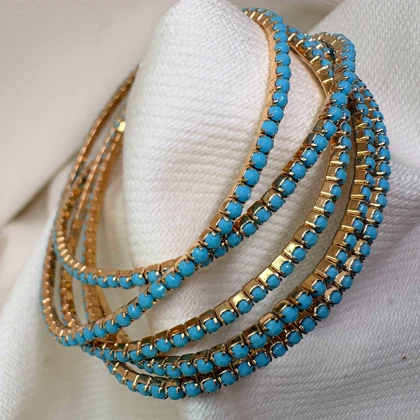 دستبند تنیسی مدل «فیروزه درخشان» | آبی مات بر پایه طلایی (فروش دانه‌ای)