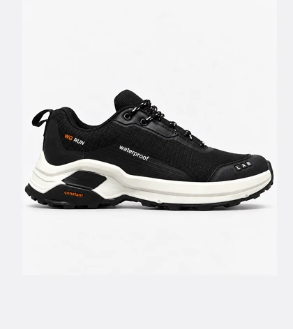 کتانی سالومون مدل 9676 سفید لب مشکی، روشن و جسور برای استایل شهری