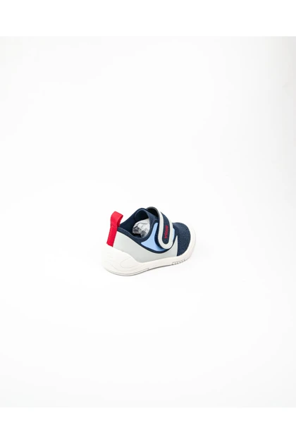 کفش های روزمره بچگانه vicco