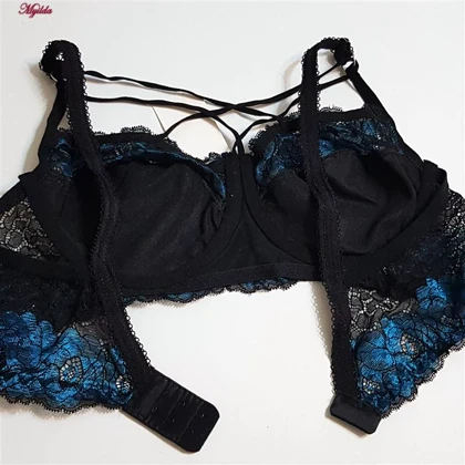 ست شورت و سوتین زنانه کارنا رز مدل فنردار مشکی گل آبی کد 5033-2038