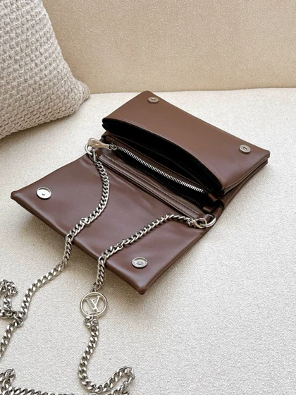 کیف ال وی زنجیردار 13640