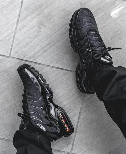 کتانی مردانه نایک ایرمکس تن ان