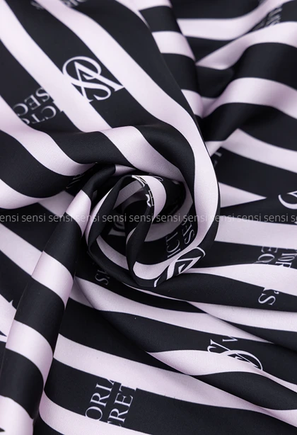 ست زنانه بلوز شورتک ساتن طرح دار کد30000065