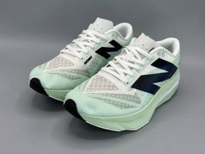 کتانی نیوبالانس فیول سل الایت سفید سبز سرمه ای/ New Balance Fuel cell Elite