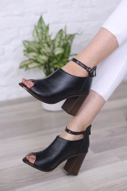 کفش زنانه مجلسی پاشنه‌دار مرلین کد701