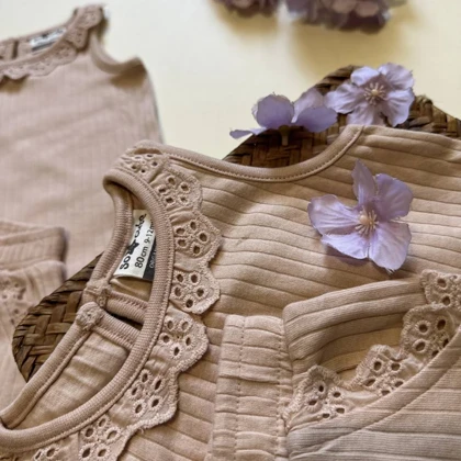 تاپ شورتک سوزنی
