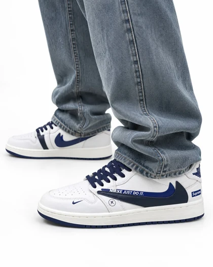 کفش کتانی مردانه مدل نایکی ترویس سوپریم سفید سرمه ای Nike travis supreme