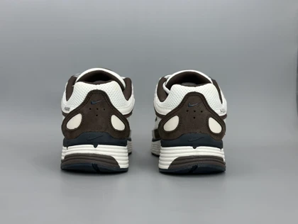 کتانی نایکی P6000 سفید قهوه ای سرمه ای/Nike P6000