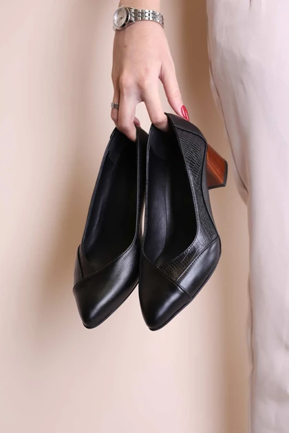 کفش پرسنلی پاشنه‌دار زنانه آیلر 8231