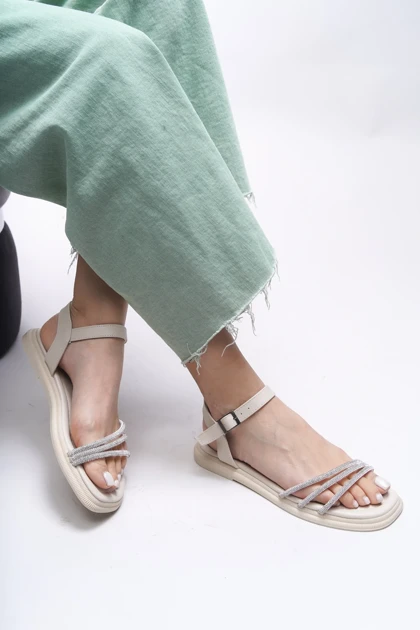 صندل زنانه riccon