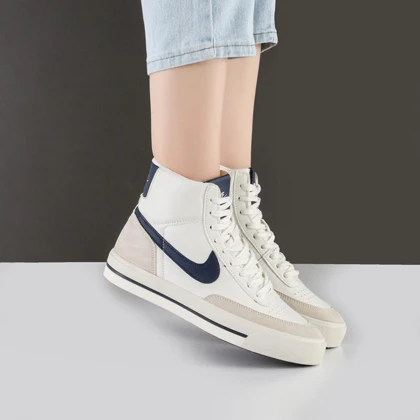 کفش و کتانی زنانه مدل نایک نیم ساق رنگ سفید سرمه ای مدل نایک NIKE کد M571