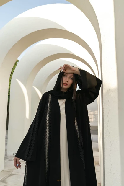 عبا آفاق
