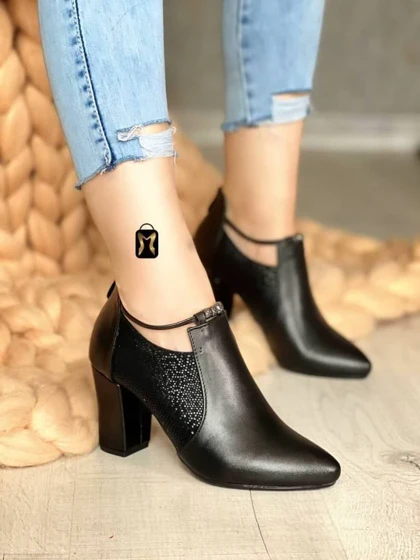 پاشنه‌دار سه نگین مجلسب