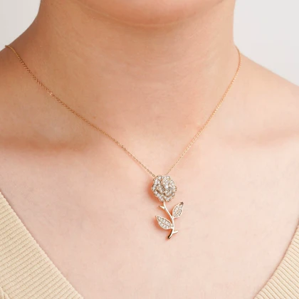 پلاک گل رز فول نگین جواهری رنگ طلایی برند ژوپینگ