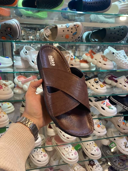 صندل طبی مردانه نیکتا مدل ضربدری قهوه ای