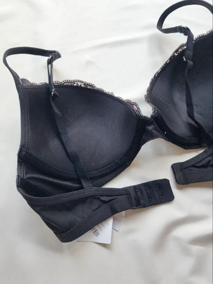 سوتین تک اسفنجی جکدار فنردار کد: 1102