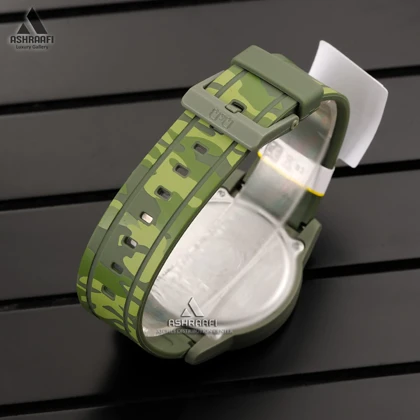 ساعت مردانه کیو اند کیو Q&Q V35A-003VY