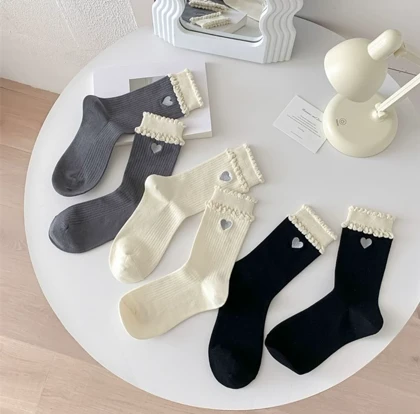 جوراب ساق‌دار گلدوزی قلب کد 1461