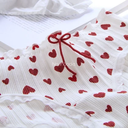 شورت کبریتی طرح توت فرنگی قرمز