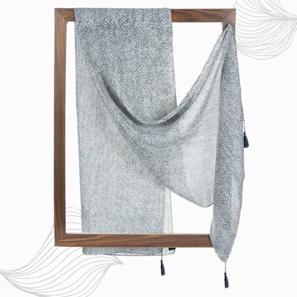 شال طرح خطی زنانه - 39251734