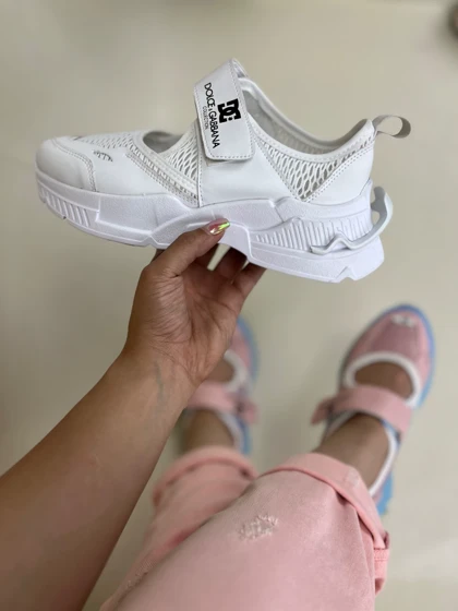 کتانی زنانه دی اند جی توری تک چسب Dolce&Gabbana کد : 1478 | کتانی ونس زنانه دی اند جی توری تک چسب Dolce&Gabbana کد : 1478 کد 394