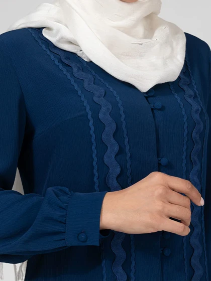 شومیز زنانه کریشه یقه مردانه نوار دوزی شده کلاسیک روژیار