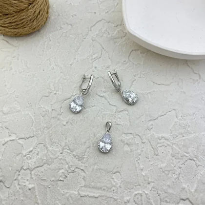 نیم‌ست زنانه ژوپینگ مدل المیرا طرح جواهر اشکی با نگین‌های درخشان