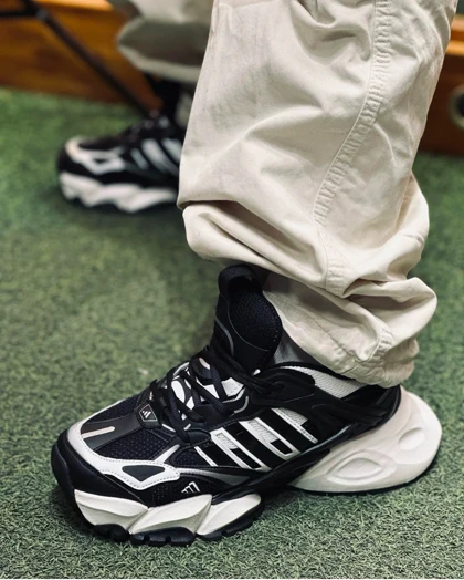 کتانی مردانه آدیداس دلوکس مشکی