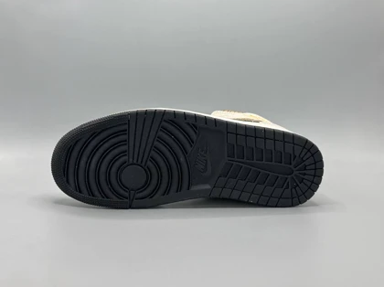 کتانی نایکی جردن1 الفنت کرم قهوه ای/Nike AJ1