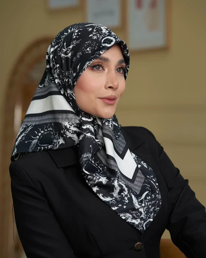 روسری Dior ابریشم دور دست دوز (قواره 90) 30144