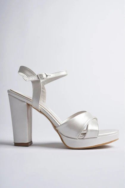 کفش پاشنه‌بلند کلاسیک زنانه اورجینال میرانین meyranin-ayakkabilari