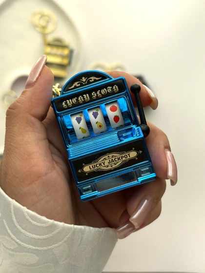 چارم بگ و جا کلیدی دستگاه بازی Lucky Jackpot