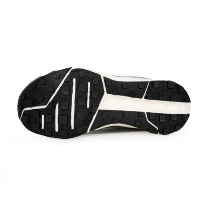 کفش رانینگ زنانه On Running مدل Cloudhorizon Alloy Frost