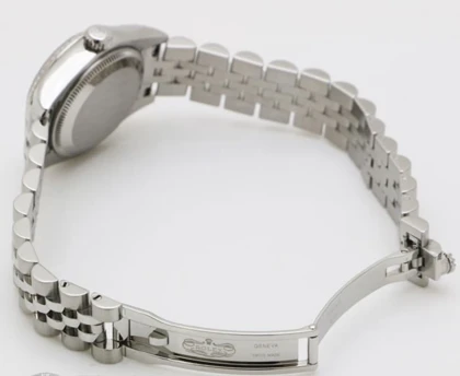 ساعت رولکس دیت جاست زنانه نقره ای صفحه مشکی ایندکس نگین Rolex Datejust silver