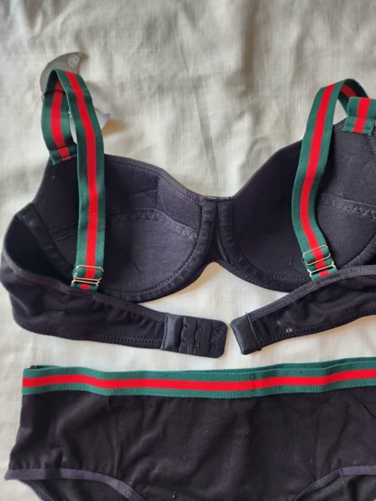 ست سوتین و شورت نخی ابرنازک اسپرت ویکتوریا سکرت Victoria's secret کد: 9025