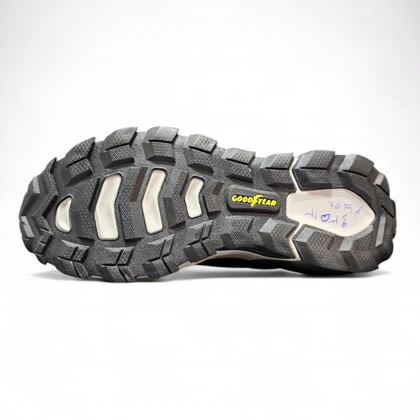 اسکیچرز مکث ضدآب مشکی طوسی