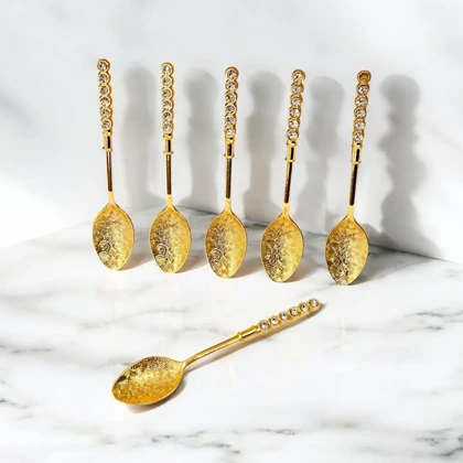 قاشق چای خوری نگین‌دار در دو رنگ