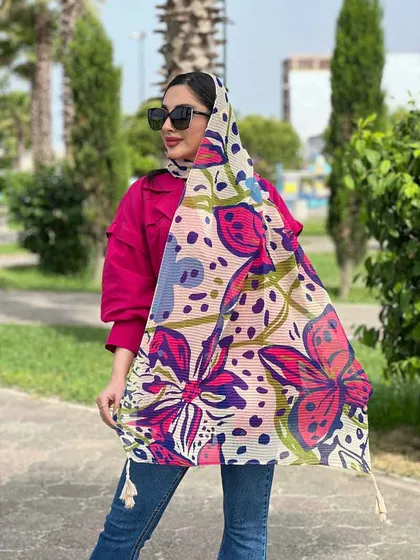 شال حریرنخ پلیسه طرح دار گل