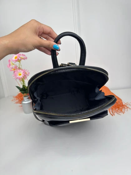کوله پشتی آیلا