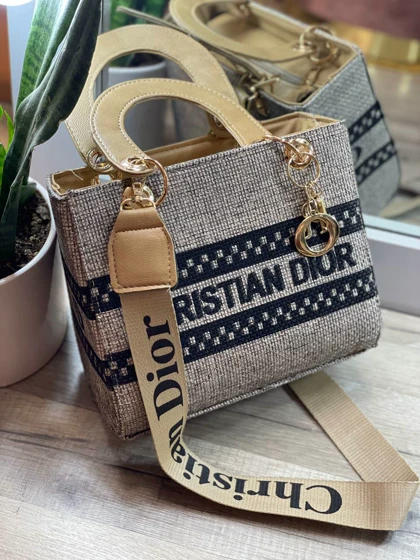 کیف دیور کنفی