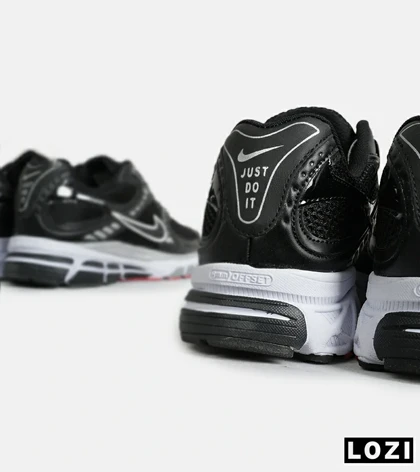 کفش کتانی مردانه مشکی نایک NIKE zoom vomero 5