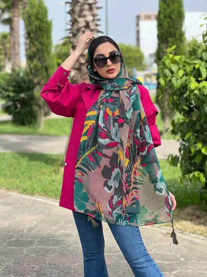 شال حریرنخ پلیسه طرح دار گل