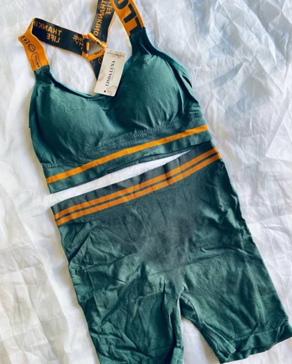 ست نیم‌تنه و شورت ورزشی کد 1698-3517