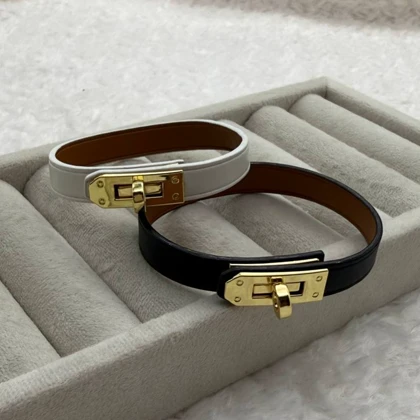 دستبند چرم طرح هرمس