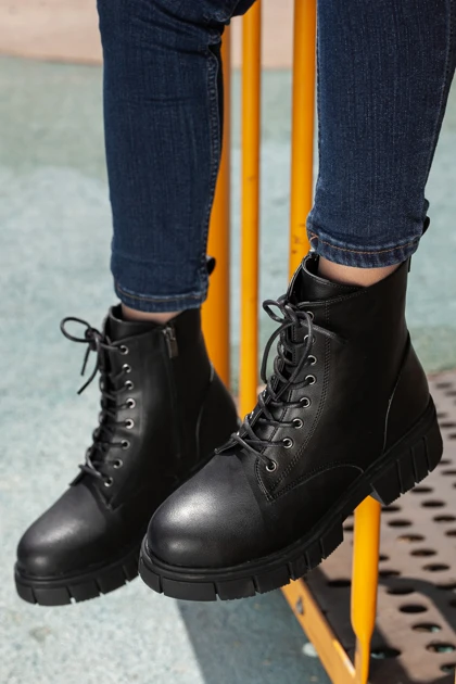 بوت و نیم بوت زنانه daxtors