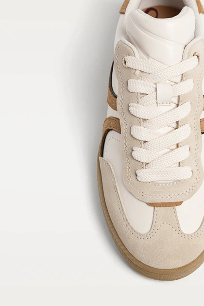 کتانی زنانه اورجینال استرادیواریوس stradivarius