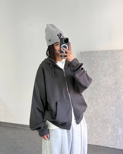 سویشرت دو زیپ ذغالی برند bershka🐈⬛