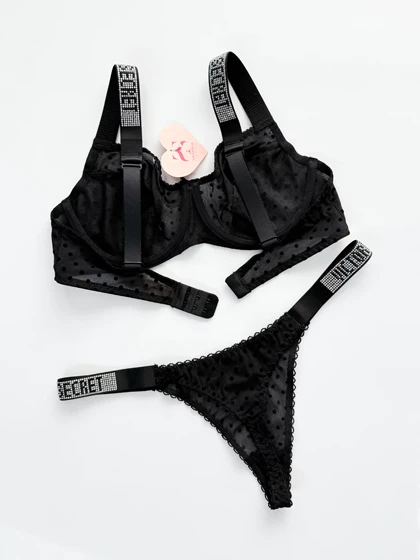 ست شورت و سوتین فنر دار گیپور مخمل فانتزی طرح توپ بند نوشته Victoria's Secret شهره Shohreh