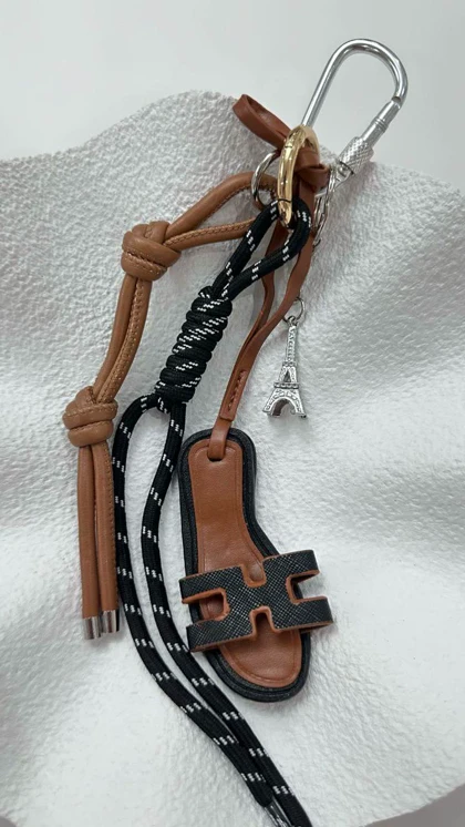 چارم بگ hermes sandal